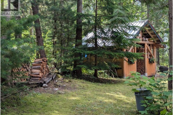 3pc Bathroom - 660 Bradley Road Lot# A, Seymour Arm, BC  Photo 5