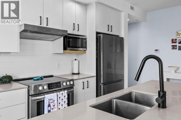 Kitchen - 660 Cawston Avenue N Unit# 407, Kelowna, BC V1Y6Z4 Photo 5
