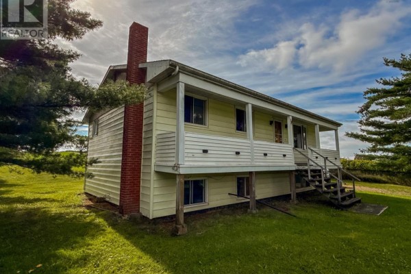 Primary Bedroom - 660 Highway 2, Stewiacke, NS B0N2J0 Photo 5