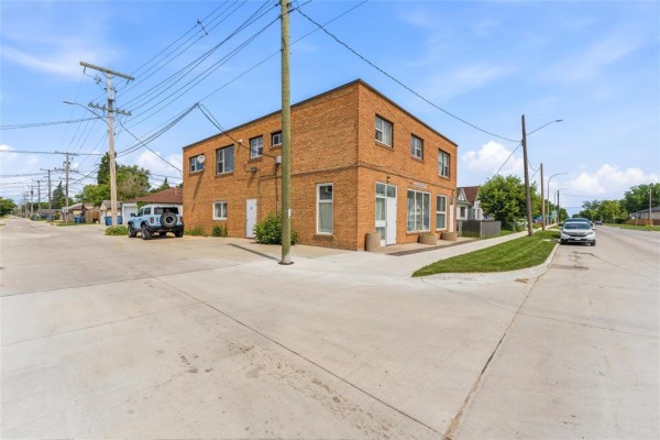 660 Mcgregor Street, Winnipeg, MB, photo 2