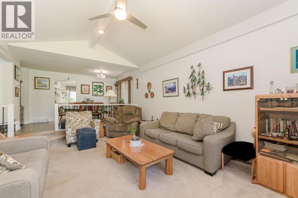 Bedroom - 6601 97a Highway, Enderby, BC V0E1V3 Photo 5