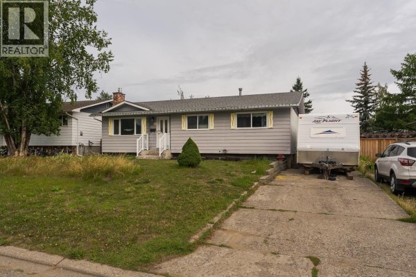 Kitchen - 6602 Essex Crescent, Prince George, BC V2N2P1 Photo 3