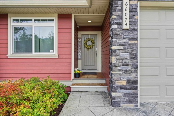 Pantry - 66074 Ogilview Drive, Kawkawa Lake, Hope, BC V0X1L1 Photo 5