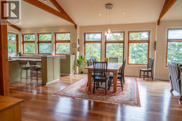 6608 Razor Point Road, Pender Island, BC V0N2M1 Photo 5