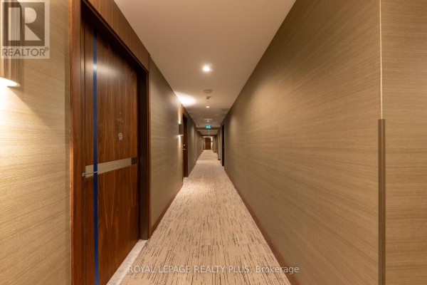 662 - 68 Esther Shiner Boulevard, Toronto, ON, photo 3