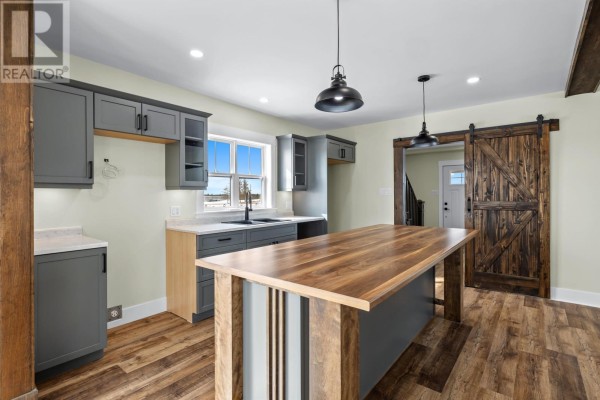 Bath (# pieces 1-6) - 662 Bear River Road, Bear River, PE C0A2B0 Photo 4