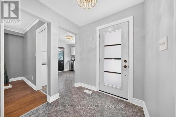 3pc Bathroom - 662 Montego Crescent, Burlington, ON L7N2Z1 Photo 5
