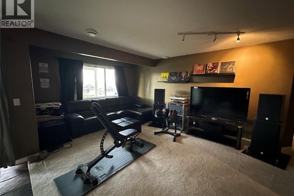 Family room - 662 South Crest Drive, Kelowna, BC V1W4W6 Photo 4
