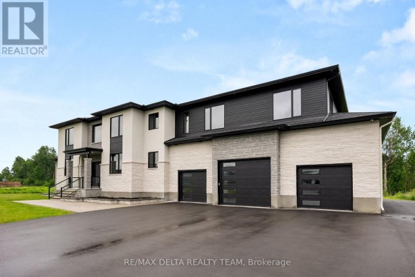 663 Ballycastle Crescent, Ottawa, ON, photo 2