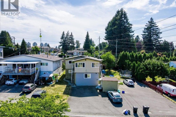 6630-6632 Canada Way, Burnaby, BC V5E3P7 Photo 5
