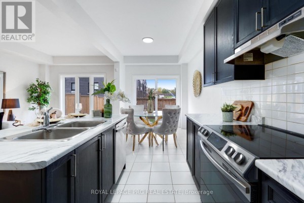 Kitchen - 6631 Cropp Street, Niagara Falls, ON L2E0B9 Photo 3