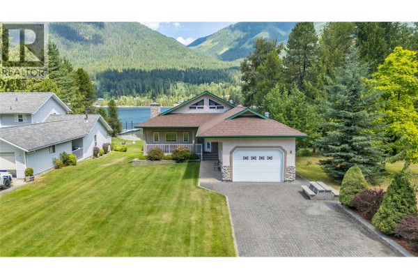 Bedroom - 664 Ainslie Road, Harrop, BC V1L6P6 Photo 2