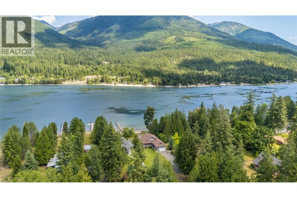 Bedroom - 664 Ainslie Road, Harrop, BC V1L6P6 Photo 5