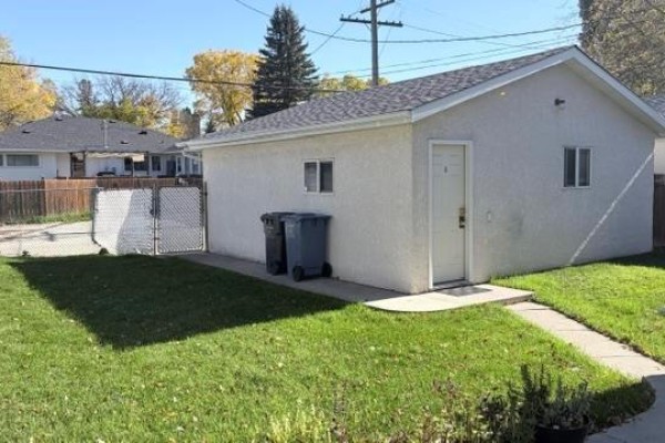 Recreation room - 664 Niagara Street, Winnipeg, MB R3N0W1 Photo 3