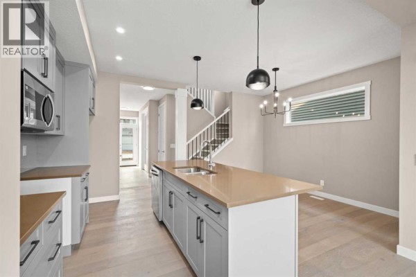 2pc Bathroom - 664 Sora Boulevard Se, Calgary, AB T3S0L6 Photo 4