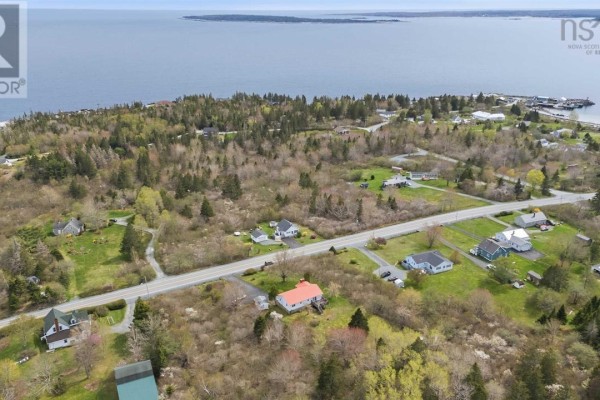 Family room - 6642 Highway 3 Hunts Point Ns Highway, Hunts Point, NS B0T1G0 Photo 2