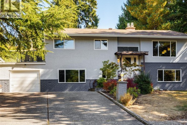 6647 Trudeau Terr, Central Saanich