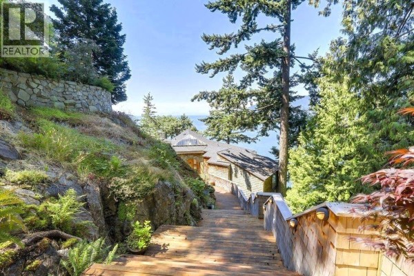 6648 Marine Drive, West Vancouver, BC V7W2S9 Photo 4