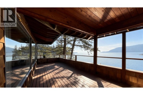 6648 Marine Drive, West Vancouver, BC V7W2S9 Photo 5