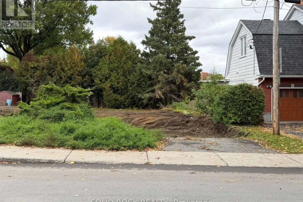665 Broadview Avenue, Ottawa, ON K2A2L9 Photo 2