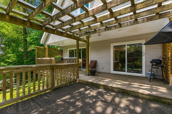 66510 Kereluk Road, Kawkawa Lake, Hope, BC, photo 3