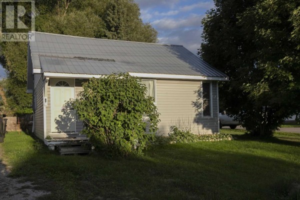 Kitchen - 666 Shafer Ave, Sault Ste  Marie, ON P6C3S1 Photo 2
