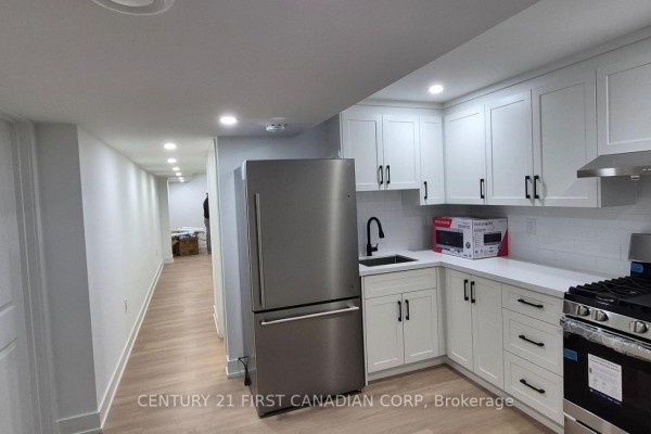 6663 Royal Magnolia Avenue, London South, ON N6P0J7 Photo 3