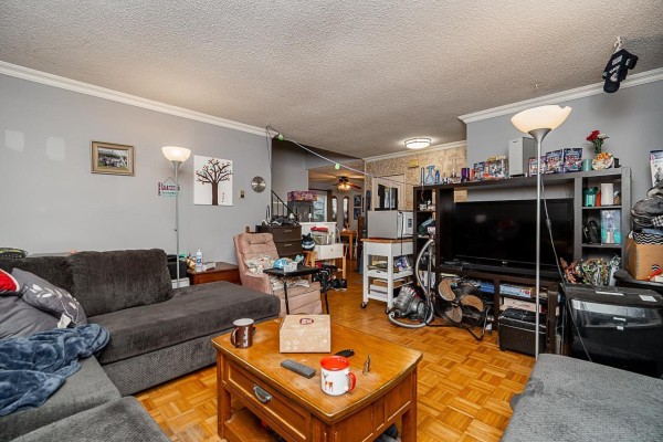 6666 133b Street, Surrey, BC V3W7E9 Photo 4