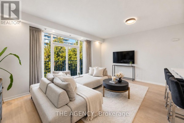 Kitchen - 667 - 38 Stadium Road, Toronto, ON M5V3P4 Photo 3