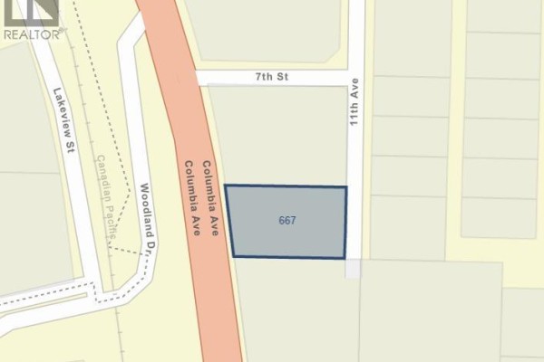 667 Columbia Avenue, Castlegar, BC V1N1G9 Photo 5