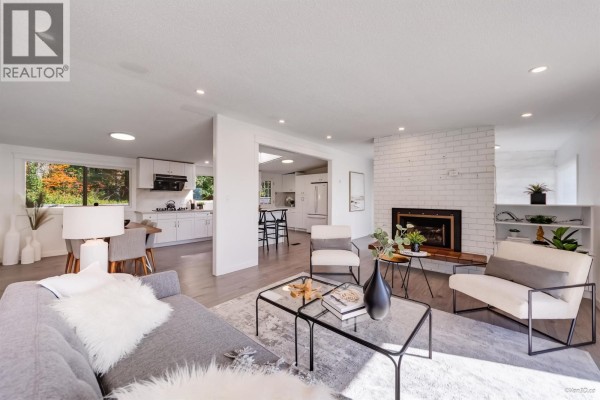 667 Plymouth Drive, North Vancouver, BC V7H2H5 Photo 5