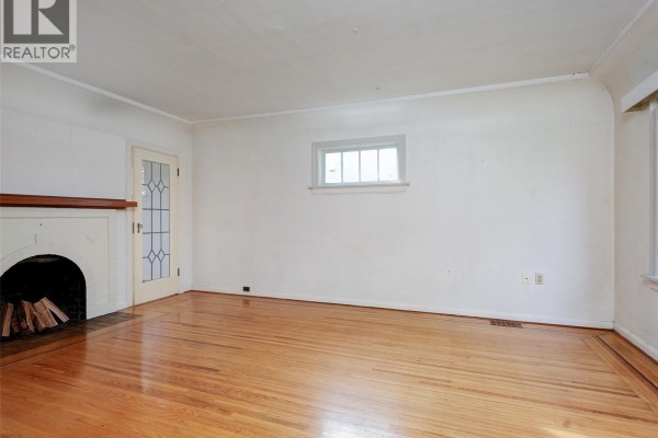 Bedroom - 667 St. Patrick St, Oak Bay, BC V8S4X4 Photo 2