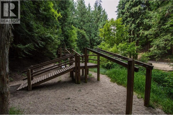 6670 Trans Canada Highway Ne, Salmon Arm, BC V0E1K0 Photo 5