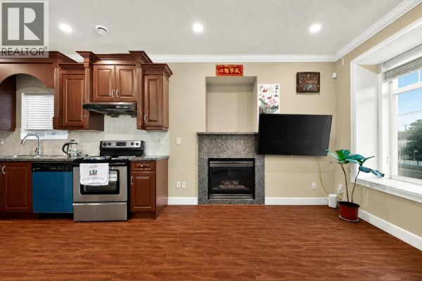 6676 Victoria Drive, Vancouver, BC V5P3Y1 Photo 2