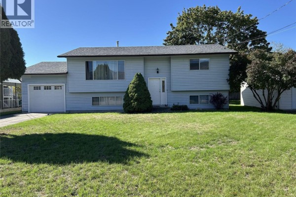 Mud room - 6683 18th Street, Grand Forks, BC V0H1H0 Photo 2