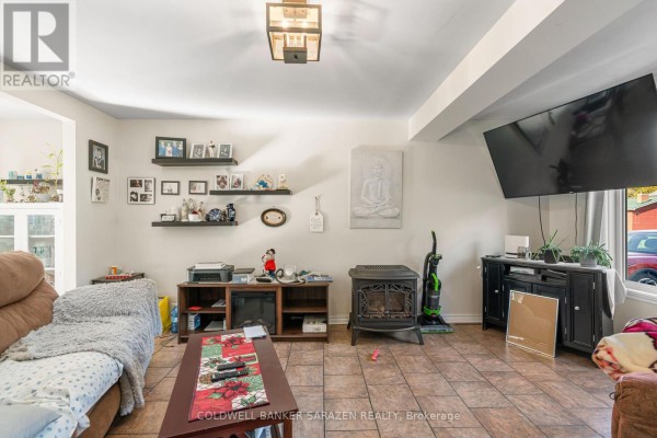 6684 Lawrence Street, South Glengarry, ON K6H5R5 Photo 5