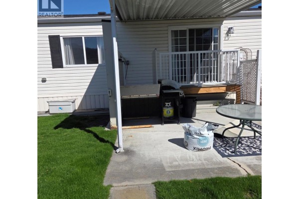 3pc Ensuite bath - 6688 Tronson Road Unit# 118, Vernon, BC V1H1R9 Photo 5