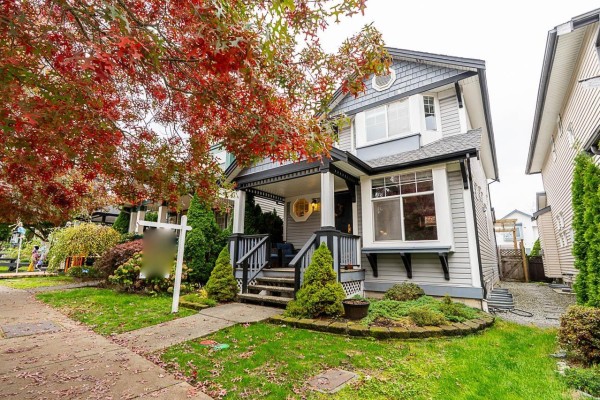 6689 185th Street, Surrey, BC V3S9B2 Photo 2