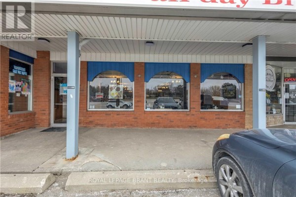 669 Colborne Street E, Brantford, ON, photo 3