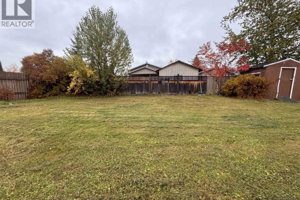 Kitchen - 6696 Simon Fraser Avenue, Prince George, BC V2N2P4 Photo 3