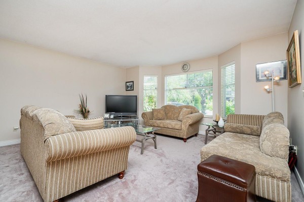 6697 141a Street, Surrey, BC V3W9N8 Photo 5