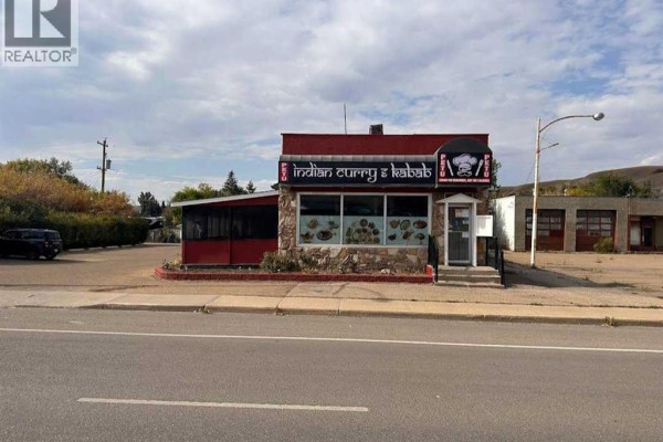 67-71 Bridge Street, Drumheller, AB, photo 3