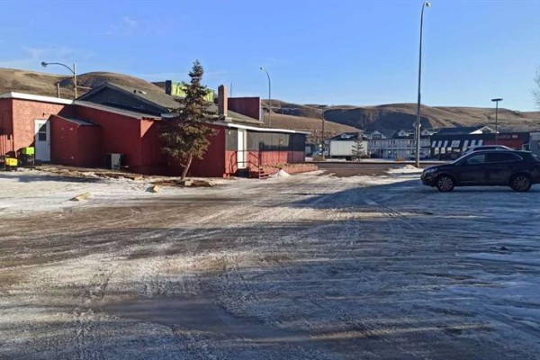 67-71 Bridge Street, Drumheller, AB T0J0Y0 Photo 5