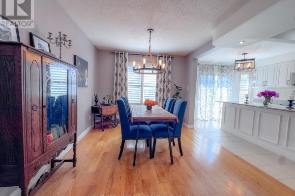 Dining room - 67 Andona Crescent, Toronto, ON M1C5A3 Photo 2