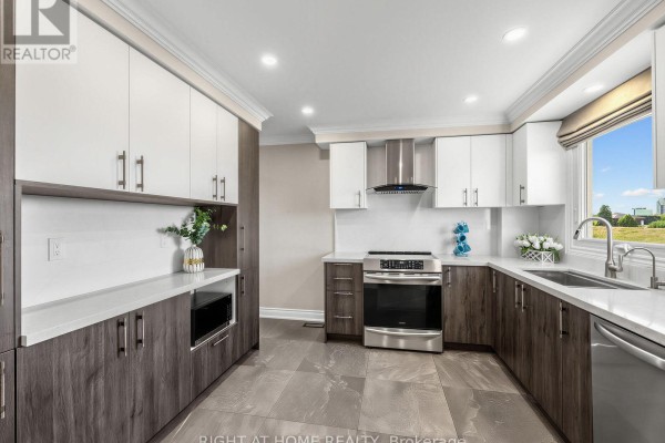 Primary Bedroom - 67 Bigham Crescent, Toronto, ON M9C5C5 Photo 4