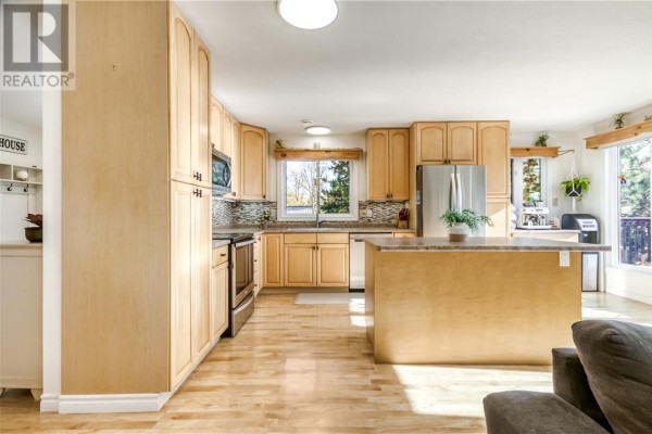 67 Burr Oak Drive, Naughton, ON P0M2M0 Photo 4