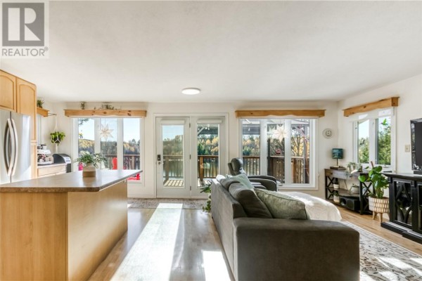 67 Burr Oak Drive, Naughton, ON P0M2M0 Photo 5