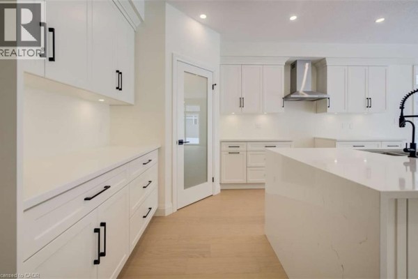 67 Crosswinds Drive, Kitchener, ON, photo 3