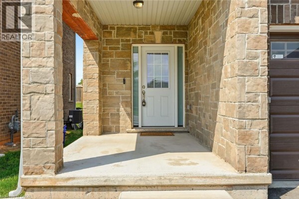 67 Pinot Crescent, Stoney Creek, ON, photo 2