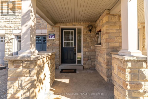 Living room - 67 Prince Charles Way, Markham, ON L6C0B4 Photo 2